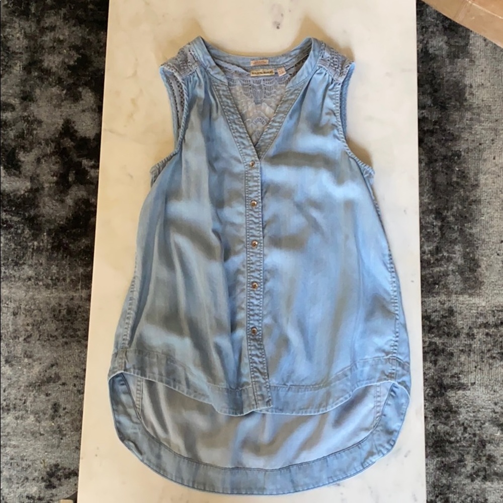 Chambray sleeveless tank - Picture 3 of 6